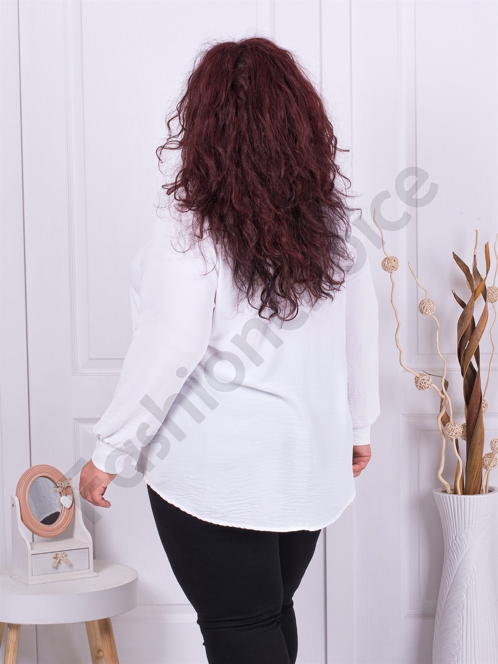 Camasa maxi cu guler la baza gatului-alb cod 211469-3