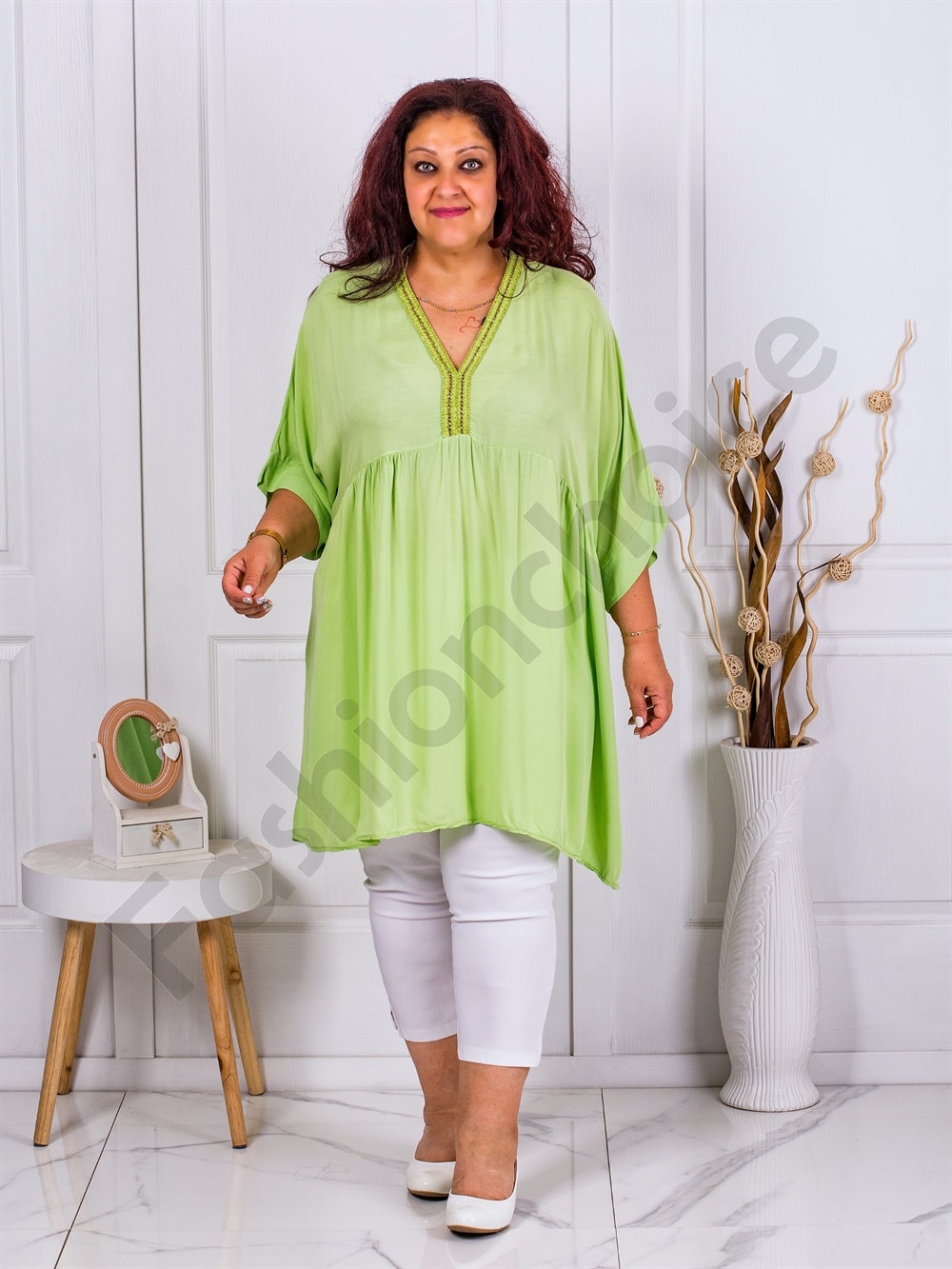 Tunica maxi accesorizata cu lame pe decolteu-lime cod 3252-8