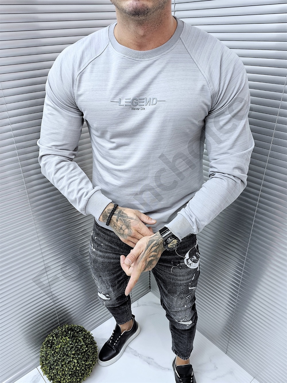 Bluza barbati cu inscris cauciucat Legend-gri deschis cod 642-1