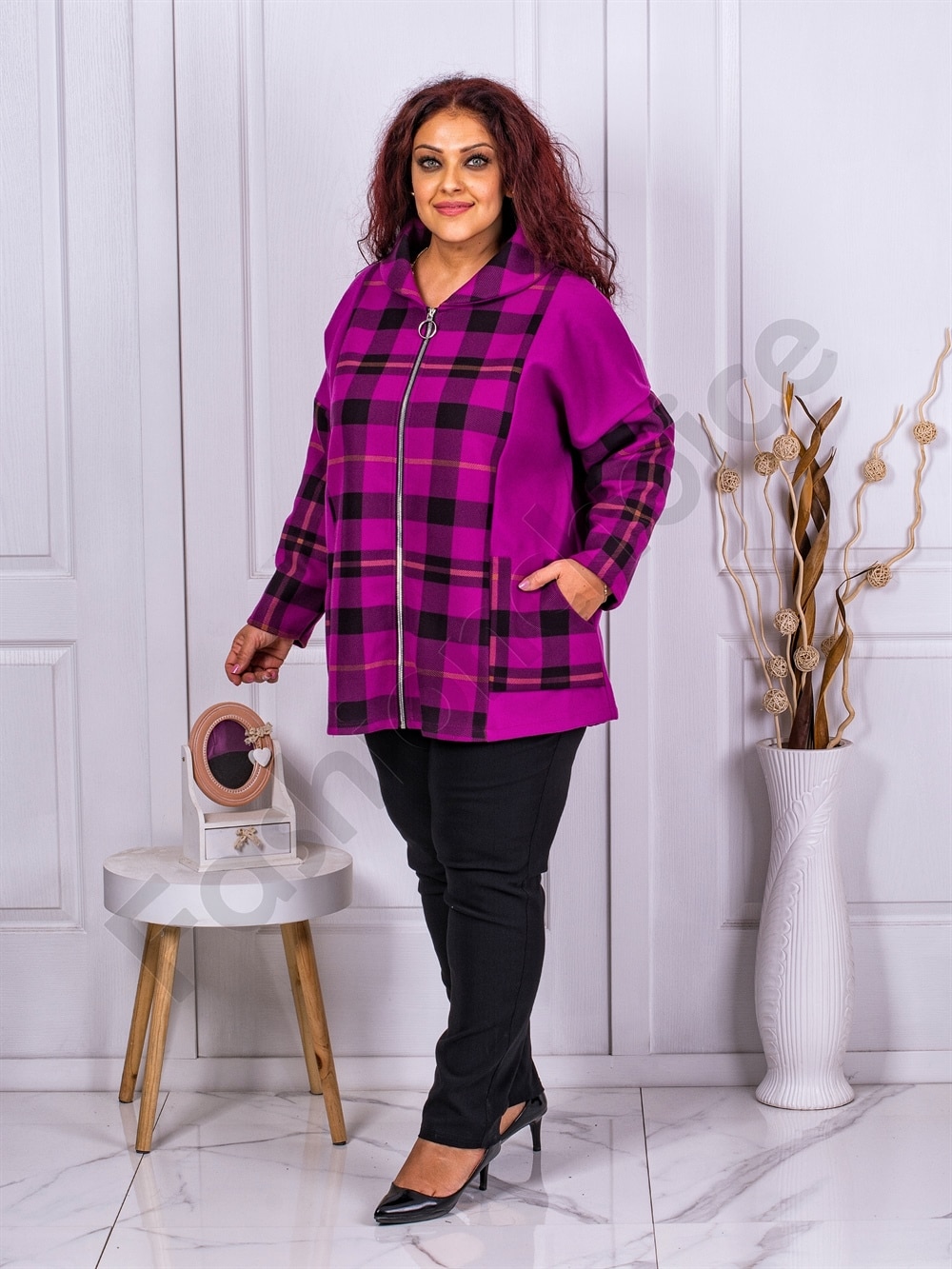 Palton maxi din eco casmir in carouri-magenta cod 23688-3