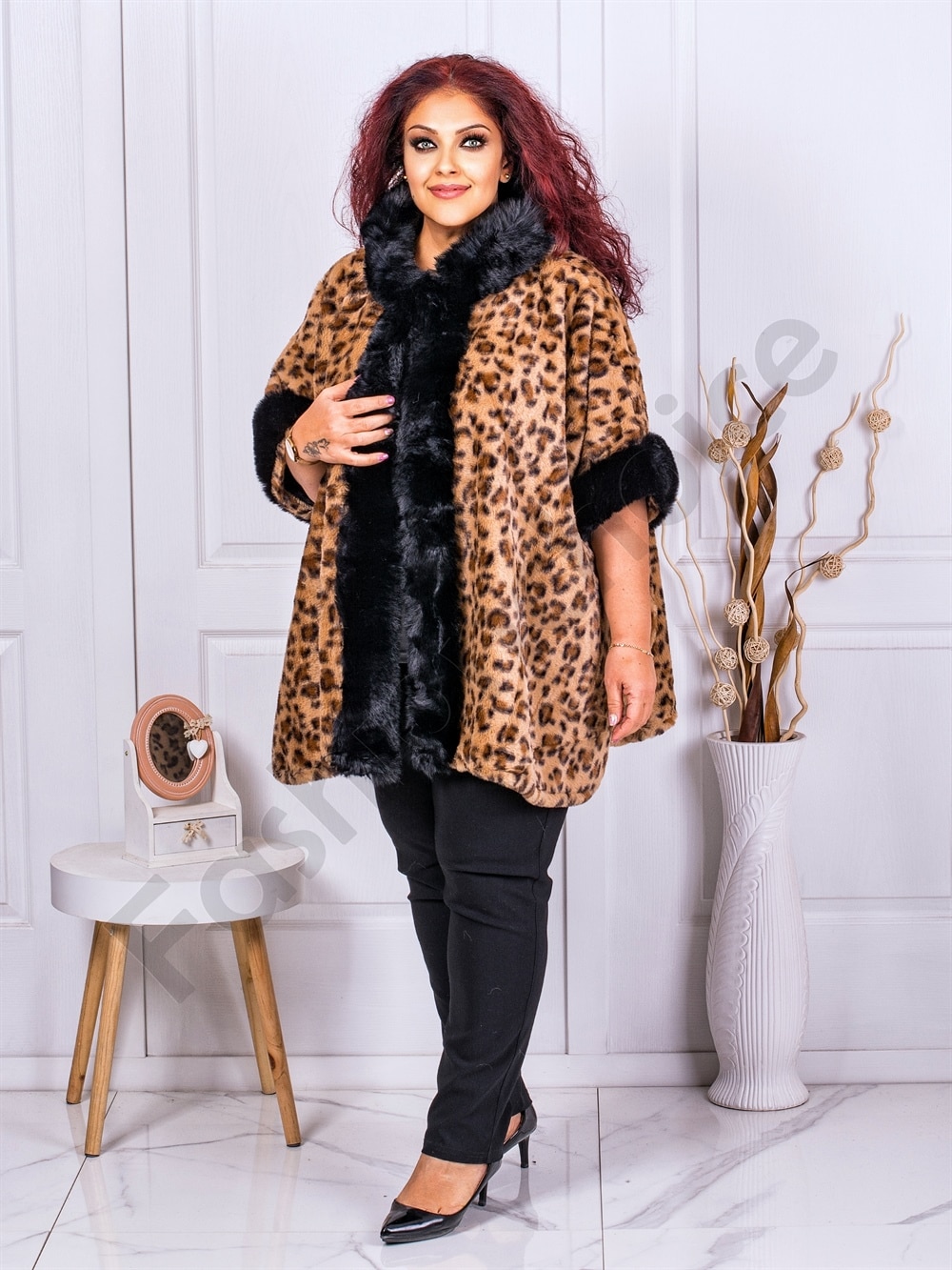 Poncho maxi elegant cu blana eco si print animal cod 26061