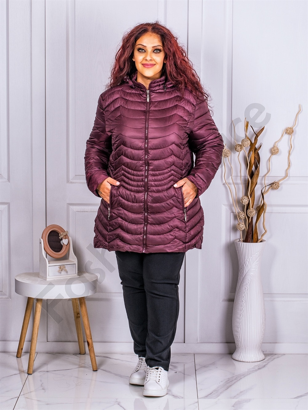 Geaca maxi pentru dama de lungime medie-marsala cod 2318-3