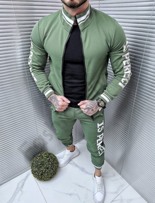 Compleu sport cu design in relief si inscriptii-verde cod 20-2