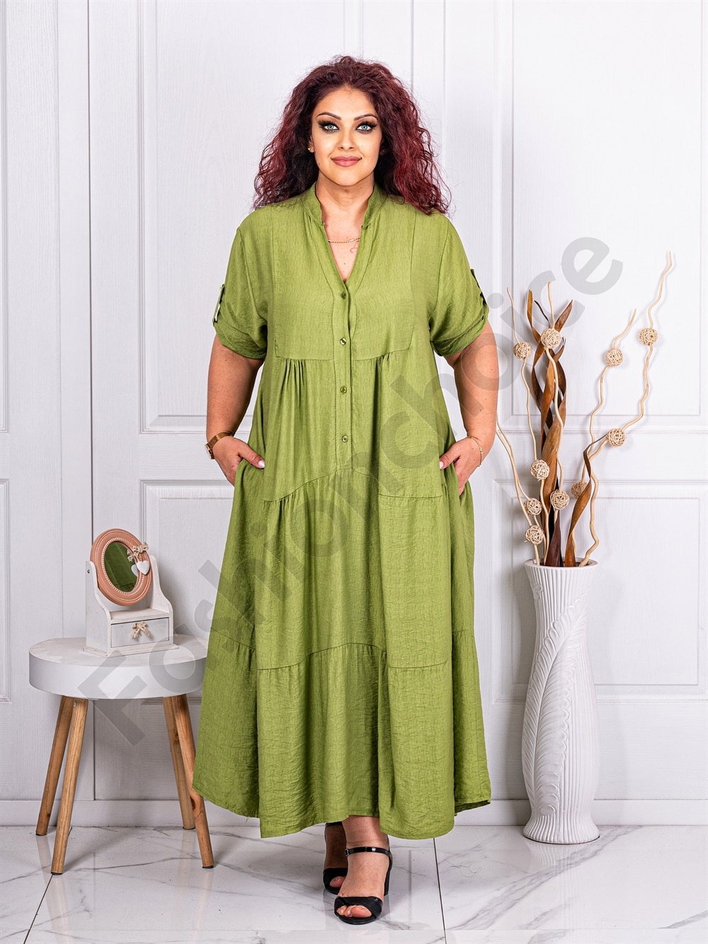 Rochie maxi in clos cu volane si nasturi pe bust-verde cod 9584-4