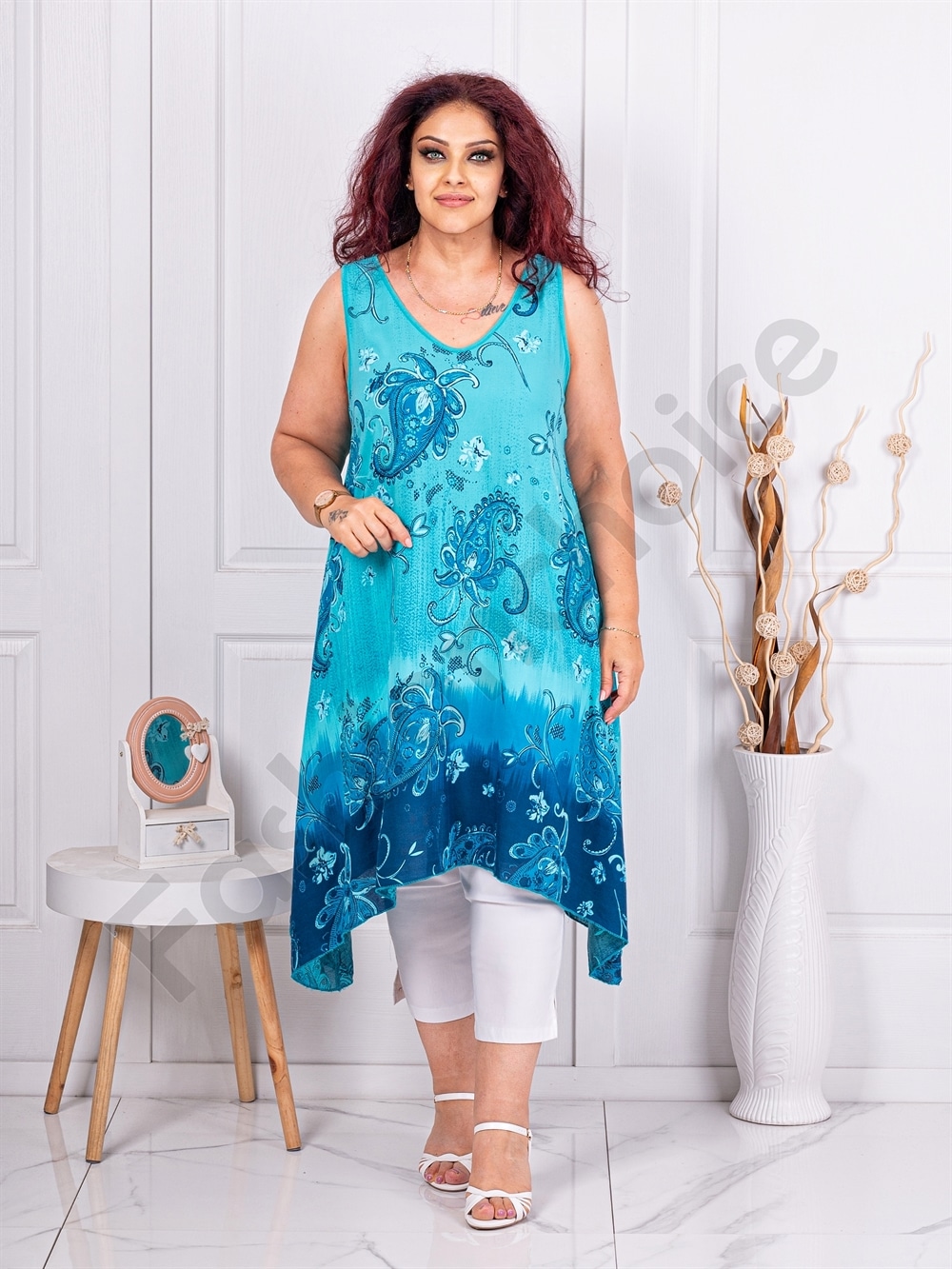 Top maxi cu croi asimetric si motive multicolor-turcoaz cod 241188-2