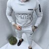 Compleu sport cu hanorac hoodie si imprimeu-gri cod 628-1