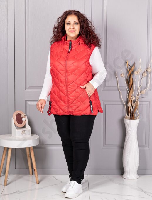 Vesta usoara maxi cu gluga si inscris Fashion-rosu cod 803-1