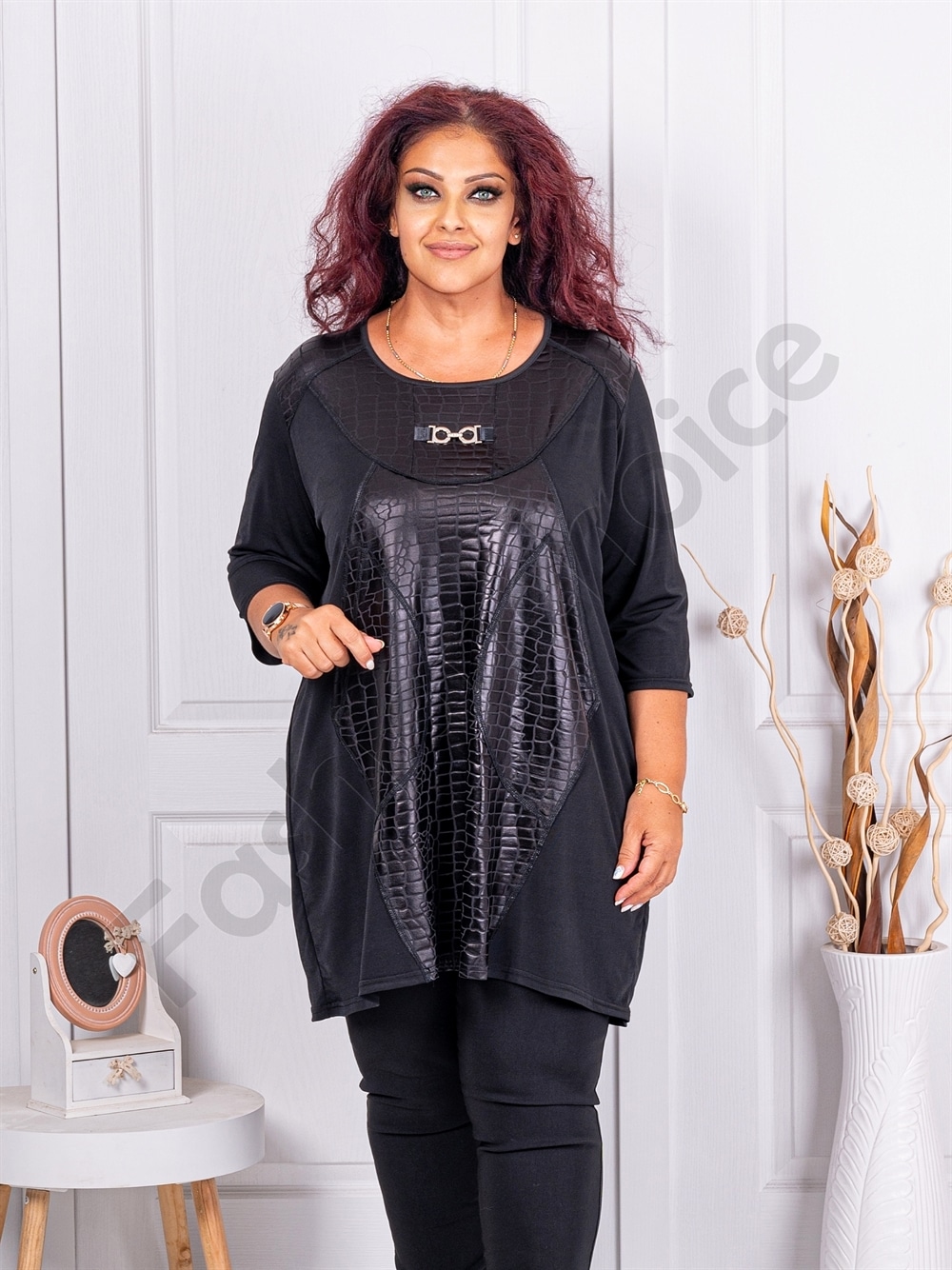 Tunica eleganta maxi cu accente lucios-negru cod 241413