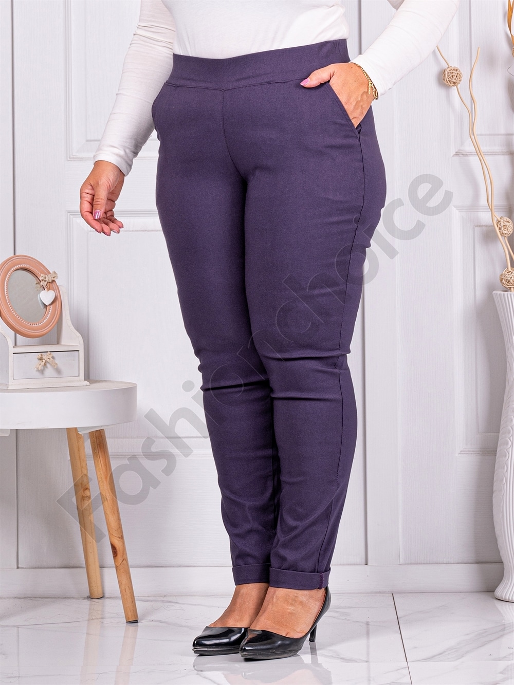 Pantalon elegant maxi cu efect Push Up-mov inchis cod 24348-10