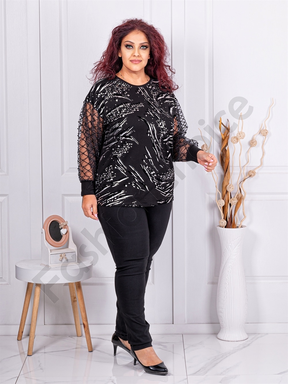 Bluza maxi eleganta cu maneci din tull si perle cod 4626