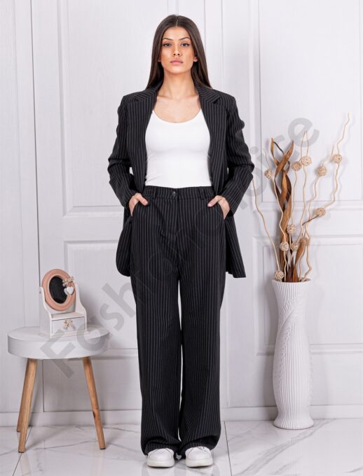 Set de dama Oversize cu sacou si pantalon in dungi-negru cod 3699