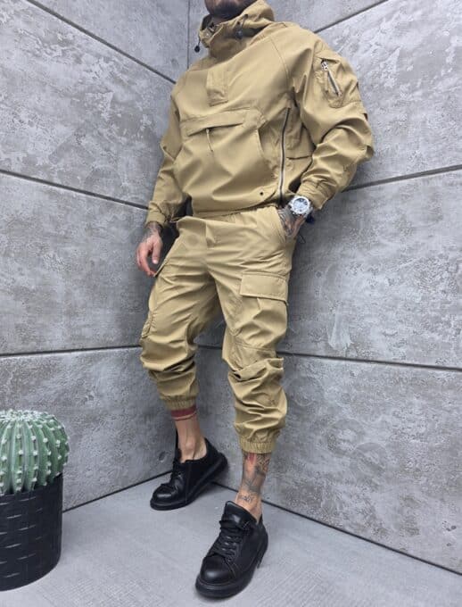 Compleu din fas cu hanorac hoodie si buzunare cargo-camel cod 2279-1