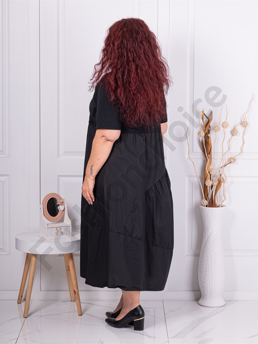 Rochie maxi in clos cu motive din ajur-negru cod 11082