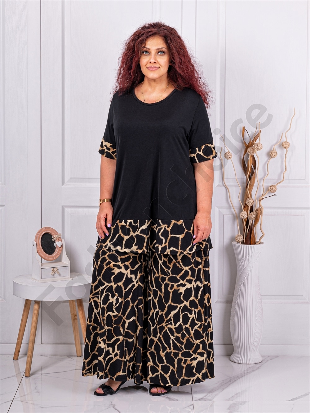 Set maxi elegant cu imprimeu figuri abstracte-negru/moca cod 10010-8