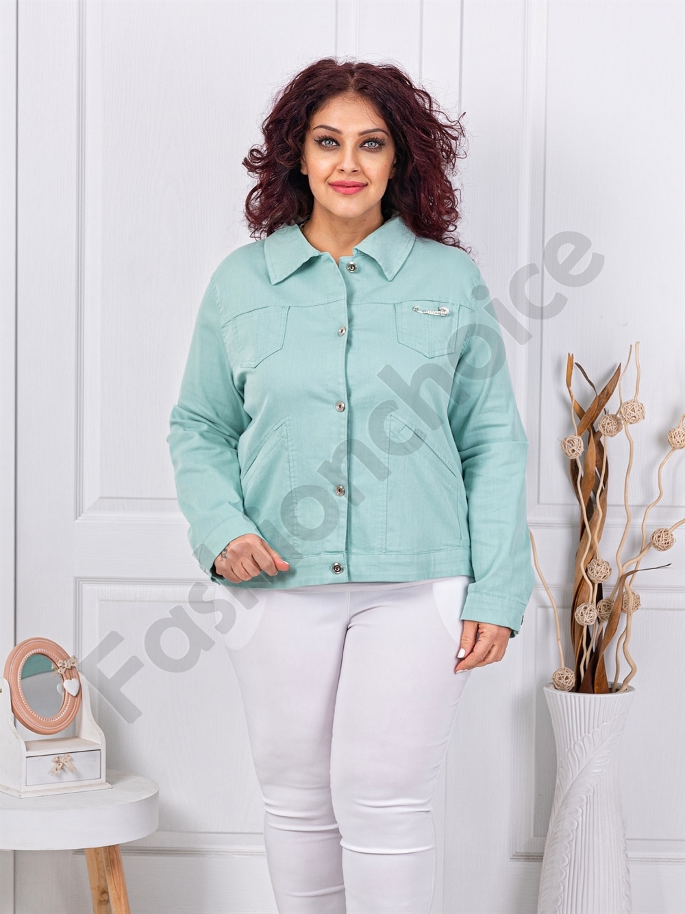 Geaca maxi din denim de vara cu brosa-menta cod 8967