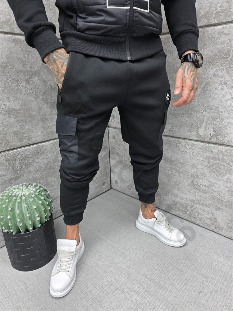 Compleu sport in combinatie cu fas si inscriptie brodata-negru cod 1142