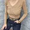 Bluza de dama din tricotaj finut cu decolteu in forma V-camel cod 5115X12
