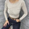 Bluza de dama din tricotaj finut cu decolteu rotund-capucino cod 5112X52