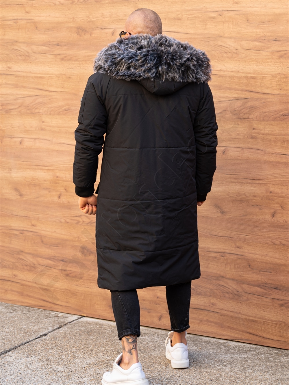 Parka lunga de iarna pentru barbati cu eco blana-negru cod 3701