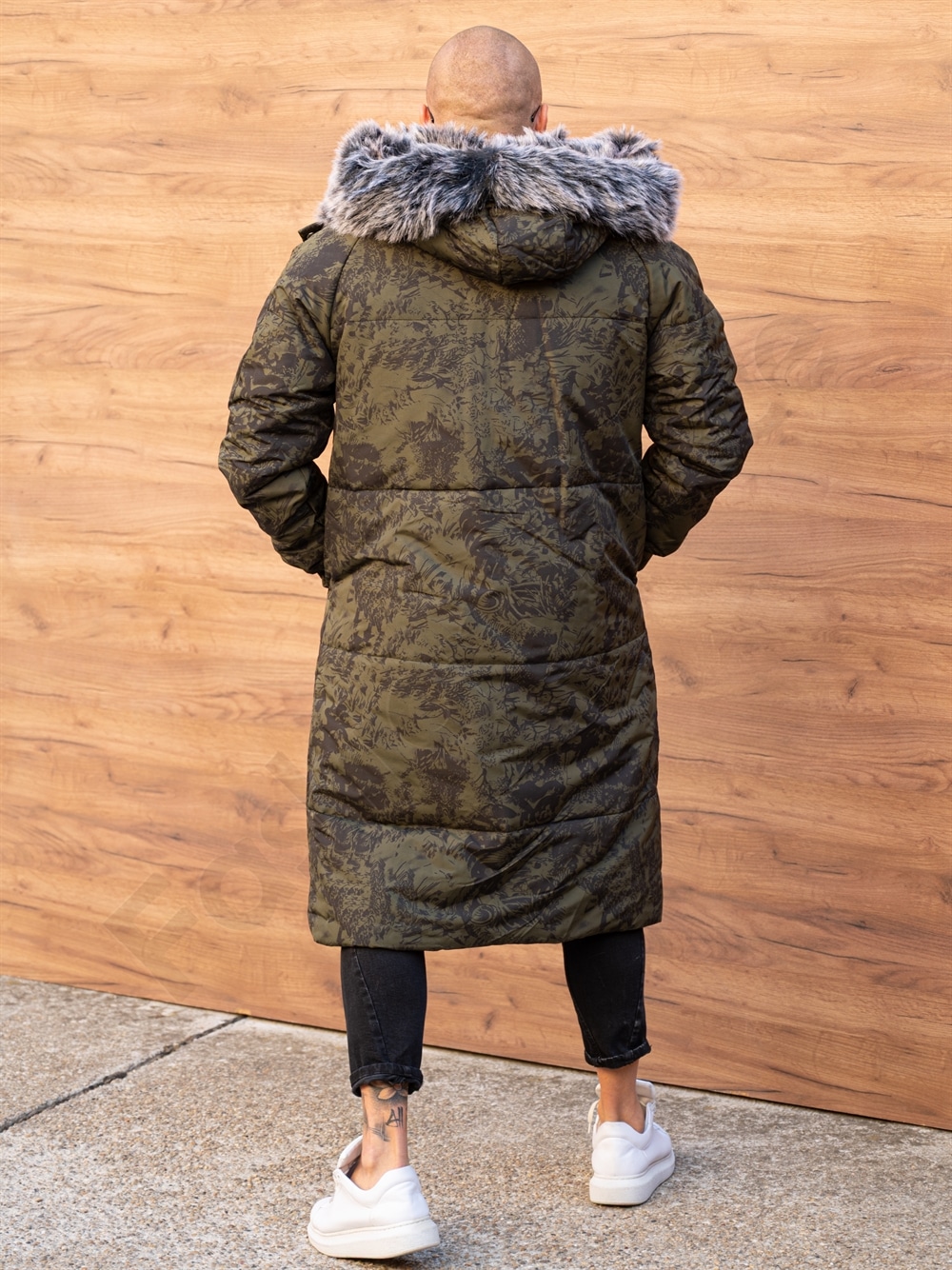 Parka lunga de iarna pentru barbati cu eco blana-kaki/negru cod 3718-1