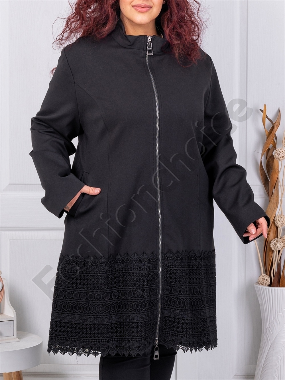 Trenci maxi cu bordur din dantela englezeasca cod 30081