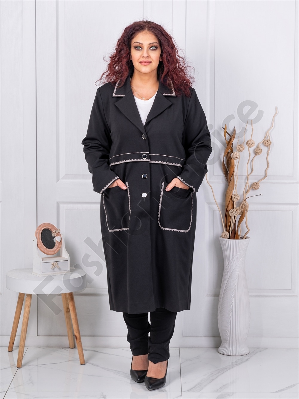 Palton maxi elegant cu accente brodate cod 30075