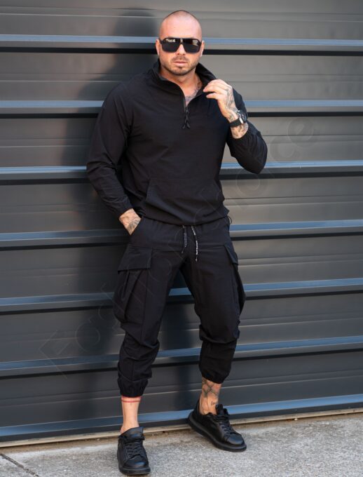 Compleu pentru barbati din fas cu hanorac hoodie si buzunare cargo-negru cod 7115