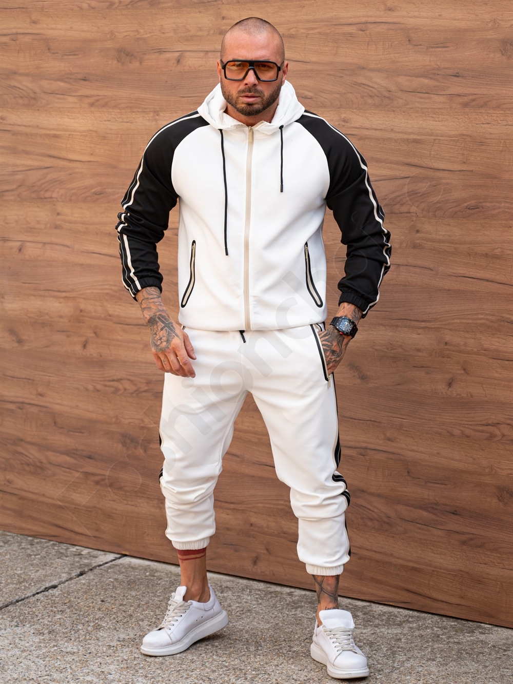 Compleu sport pentru barbati in doua culori cu gluga-alb cod 8059-1