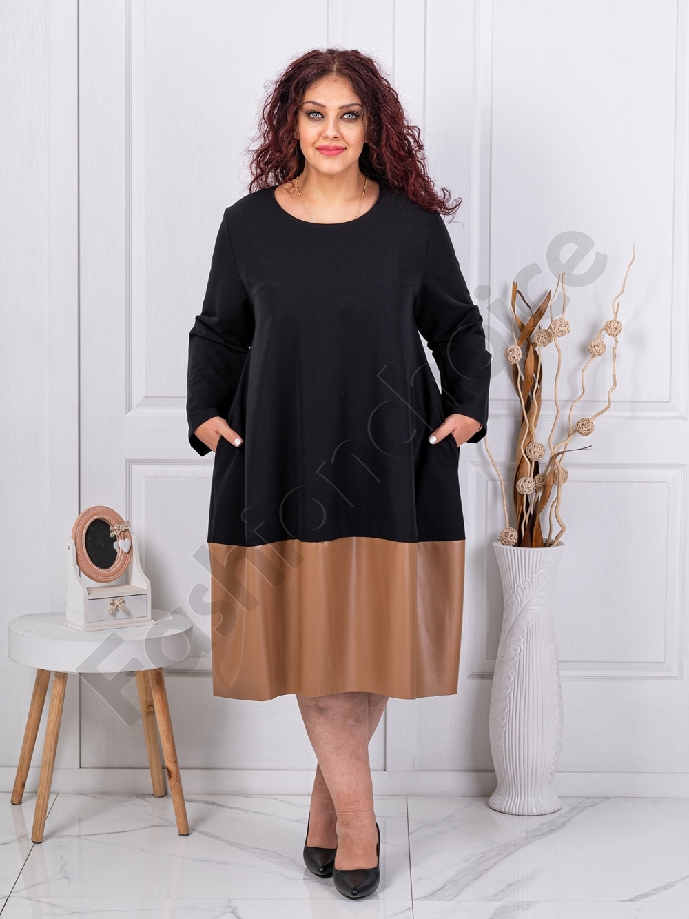 Rochie maxi eleganta cu bordur din piele-negru cod 8905