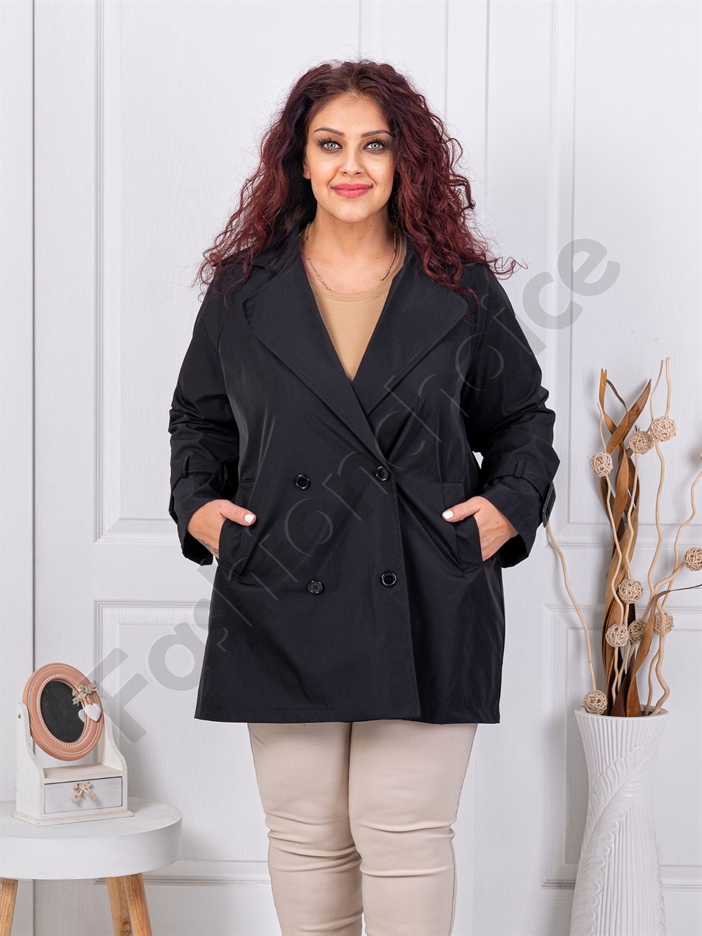 Trenci maxi din fas cu catarame pe maneci-negru cod 5123