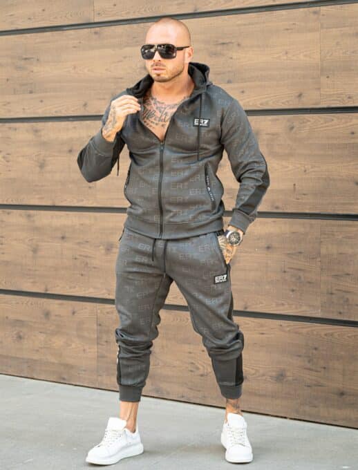 Compleu sport pentru barbati cu initialele si banda cu inscriptii-grafit cod 6137-2