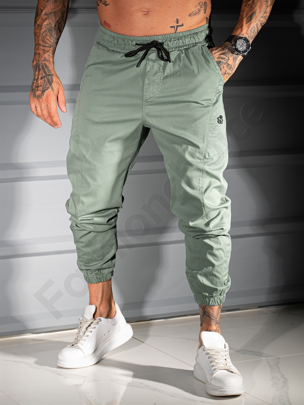 Pantalon jogger pentru barbati cu broderie discreta-verde cod 3113-2