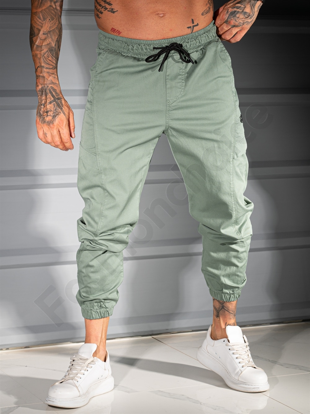 Pantalon jogger pentru barbati cu broderie discreta-verde cod 3113-2