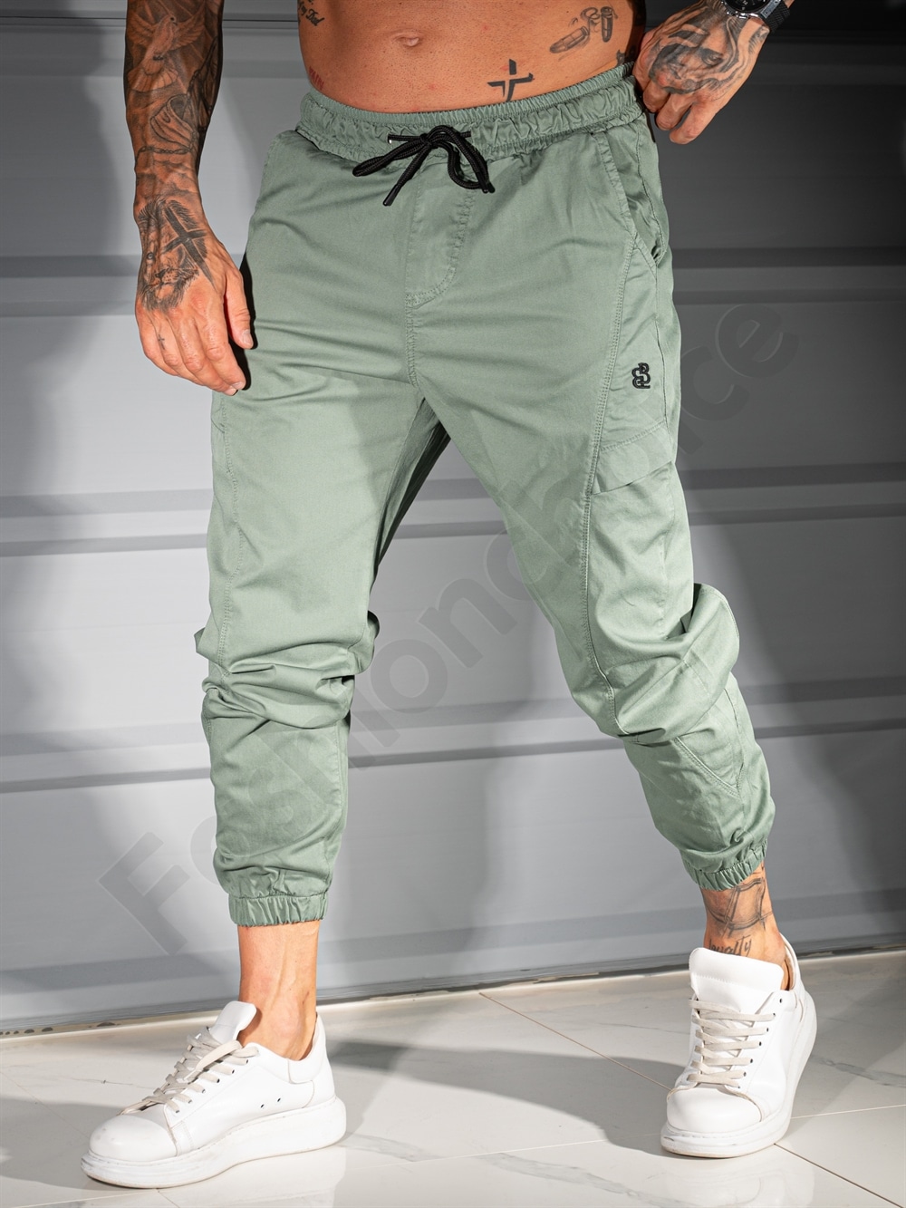 Pantalon jogger pentru barbati cu broderie discreta-verde cod 3113-2
