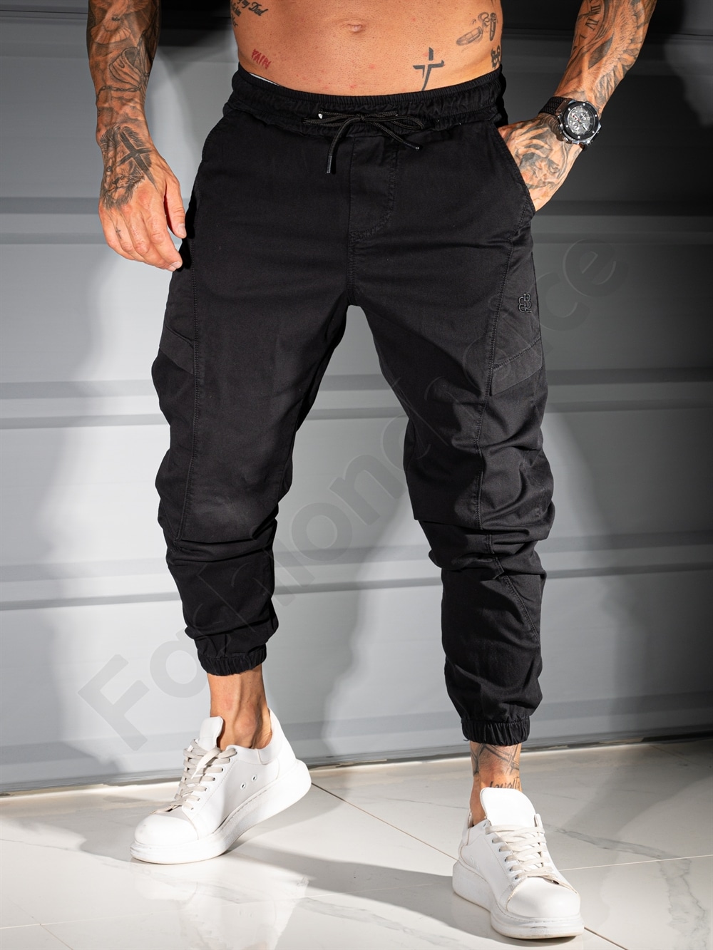 Pantalon jogger pentru barbati cu broderie discreta-negru cod 3113