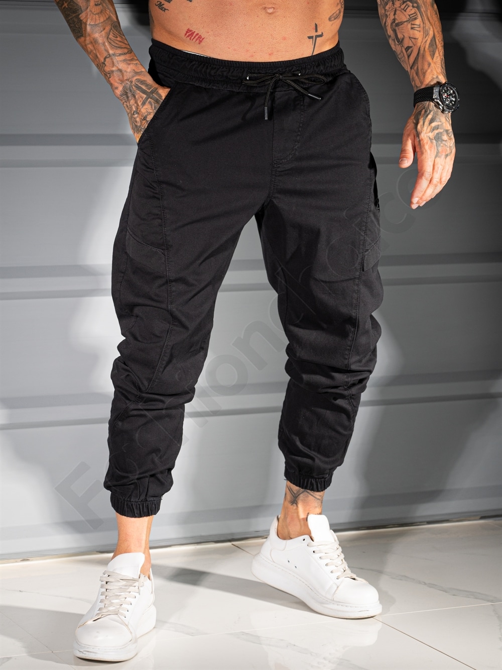 Pantalon jogger pentru barbati cu broderie discreta-negru cod 3113