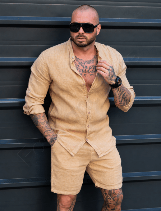 Compleu Italian din 100% in cu guler la baza gatului si pantalon scurt-camel cod 26005-2