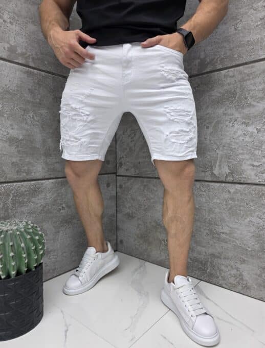 Blugi scurti pentru barbati Slim Fit cu efect rupt si patch-uri in culoare alba cod 7627