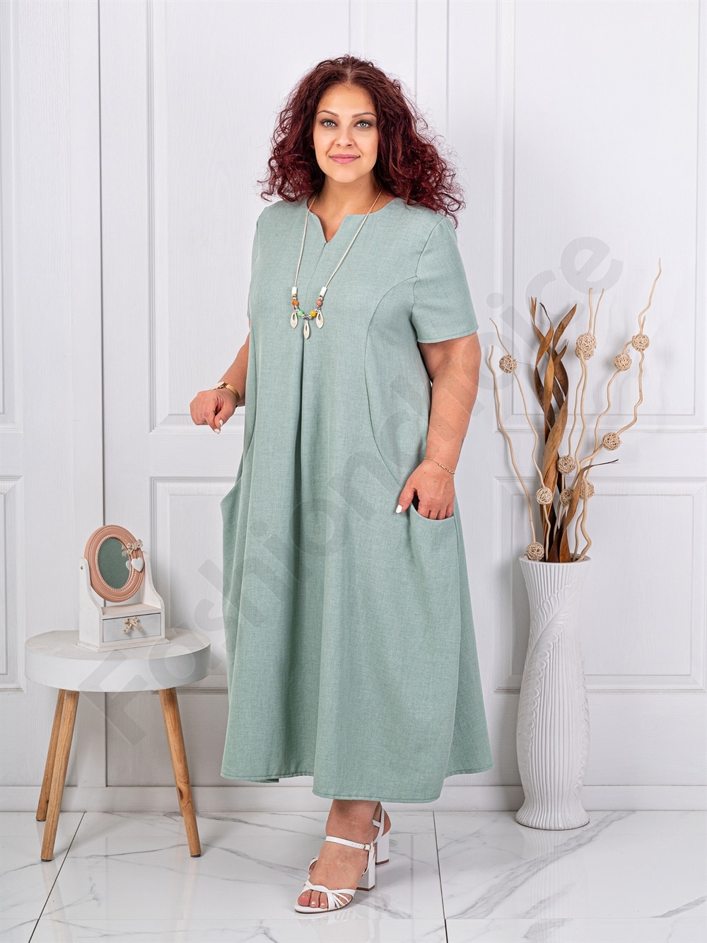 Rochie maxi pentru vara cu decolteu in forma V si colier multicolor-menta cod 2624016-2