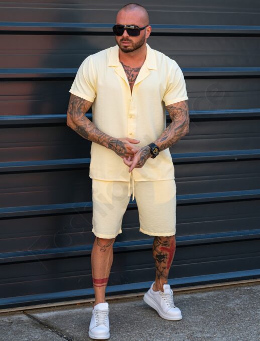 Compleu barbati pentru vara cu camasa si pantaloni scurti-galben cod 2228-3