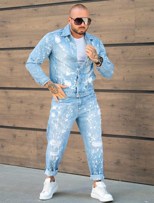 Compleu pentru barbati din denim cu efect rupt si stropit-albastru deschis cod 26005-1