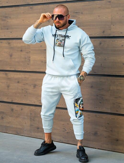Compleu pentru barbati cu hanorac hoodie si imprimeu Mickey-albastru deschis cod 359-1