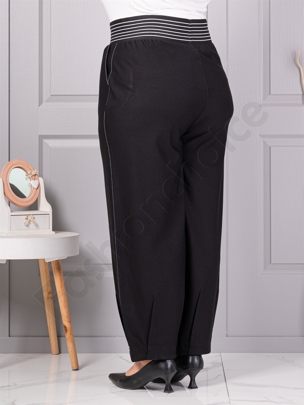 Pantalon maxi de dama cu elastic in talie si dunga discreta cod 73321