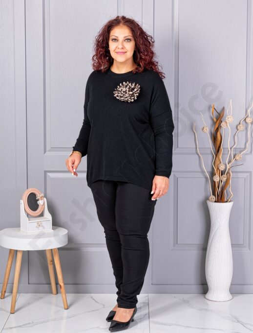 Tunica maxi din tricotaj finut cu brosa 3D-negru cod 2209