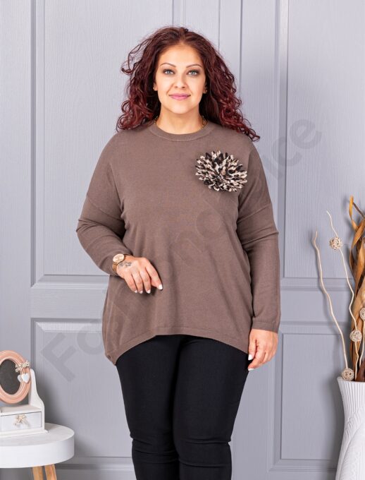 Tunica maxi din tricotaj finut cu brosa 3D-cafea cod 2209-4