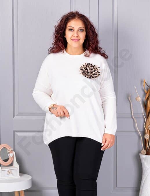 Tunica maxi din tricotaj finut cu brosa 3D-alb cod 2209-3