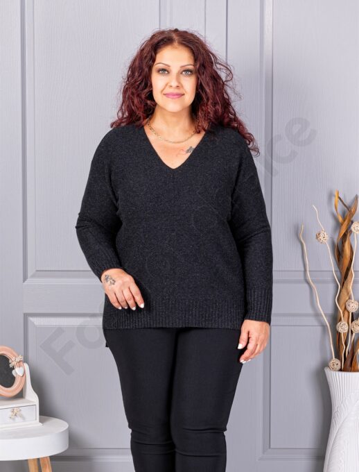 Bluza maxi din tricotaj finut cu decolteu in forma V si lame discret-negru cod 221