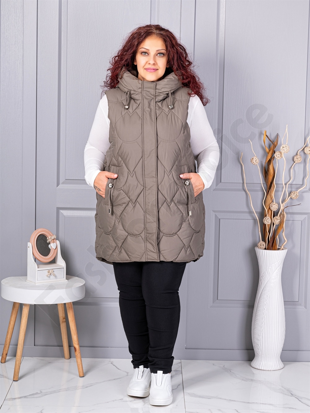 Vesta lunga groasa maxi cu guler inalt si gluga-kaki cod 9873-2