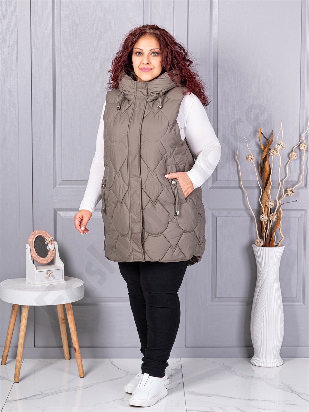 Vesta lunga groasa maxi cu guler inalt si gluga-kaki cod 9873-2