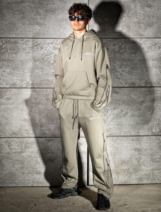 Compleu pentru barbati cu hanorac hoodie si fermoare metalice-kaki cod 6658-1
